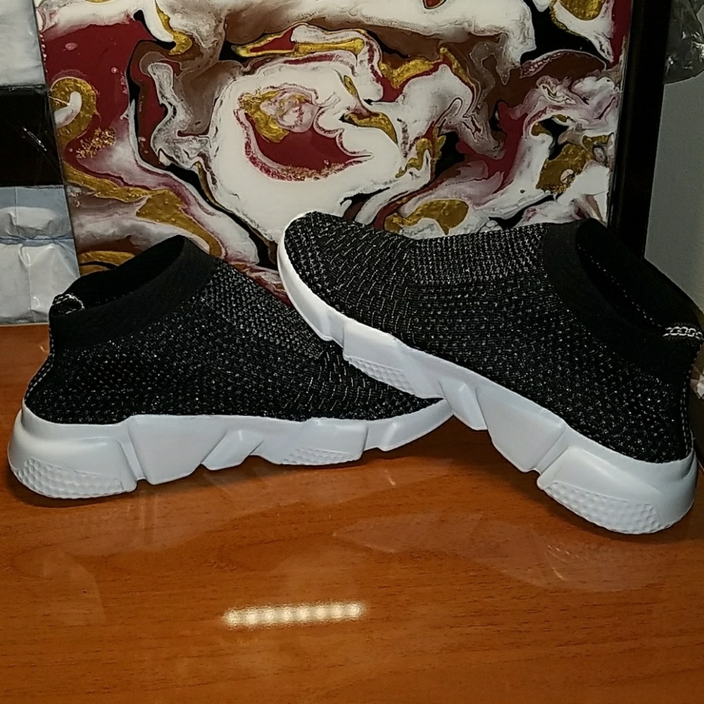 NEW Men's Lightweight Breathable Running Shoes